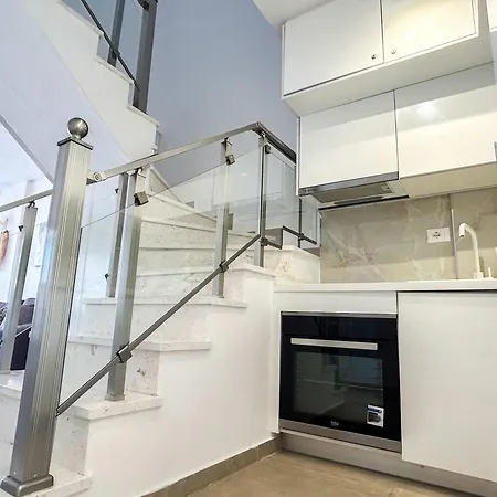 Duplex 780 - Two Floors, Terrace & Seaview * Durrës