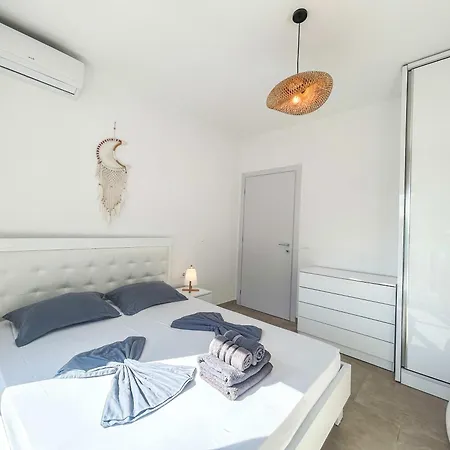 Duplex 780 - Two Floors, Terrace & Seaview Apartment Durres