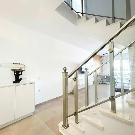 Duplex 780 - Two Floors, Terrace & Seaview *
