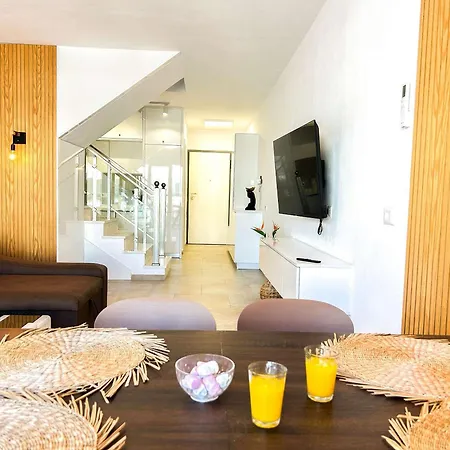 Duplex 780 - Two Floors, Terrace & Seaview *