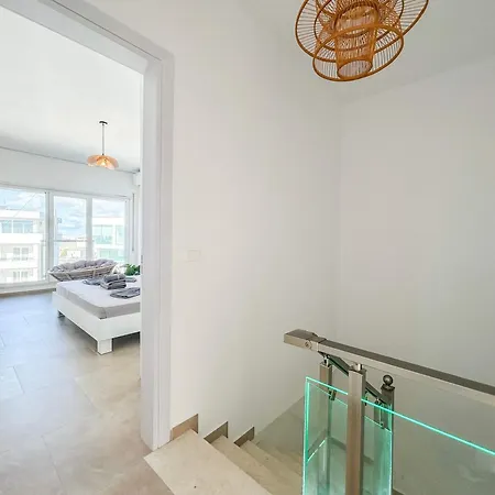 Duplex 780 - Two Floors, Terrace & Seaview Durrës