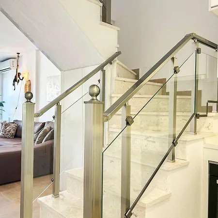 Duplex 780 - Two Floors, Terrace & Seaview Durrës