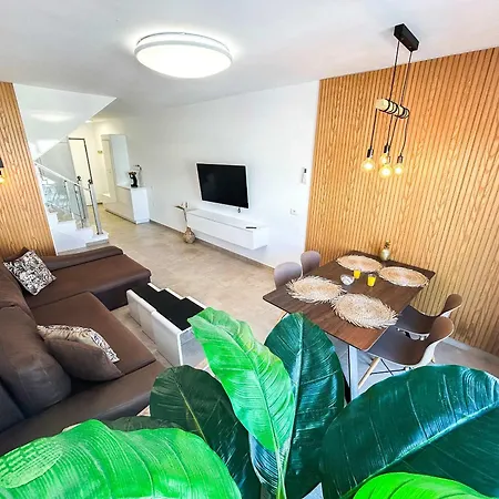 Διαμέρισμα Duplex 780 - Two Floors, Terrace & Seaview *